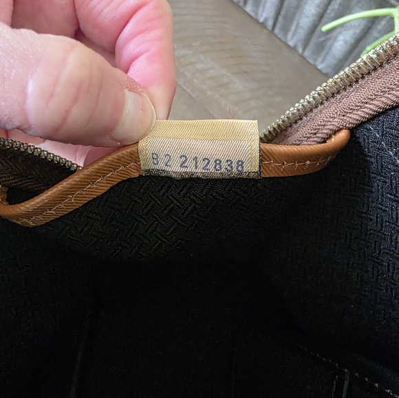 Vintage Dooney & Bourke Essex Satchel In Tan Leather With Gold Hardware - Picture 16 of 16